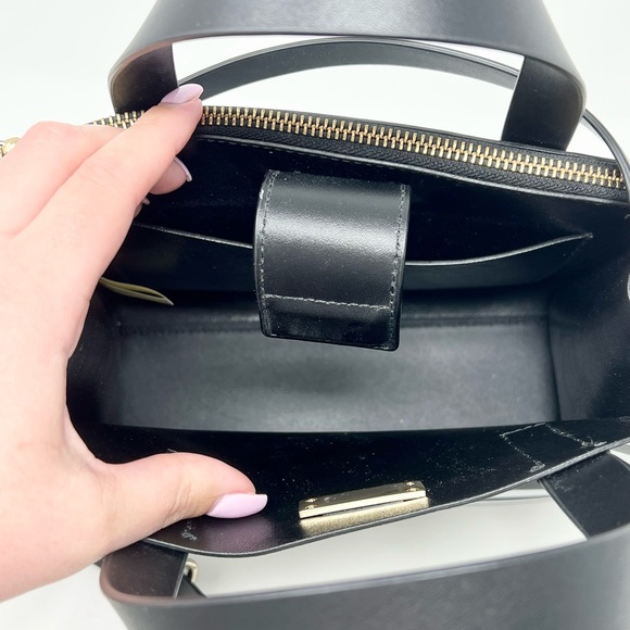 Kate Spade Black & White Striped Bag w/ Wallet - Picture 4 of 4